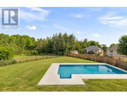 211 ROY DRIVE, Clearview, Ontario