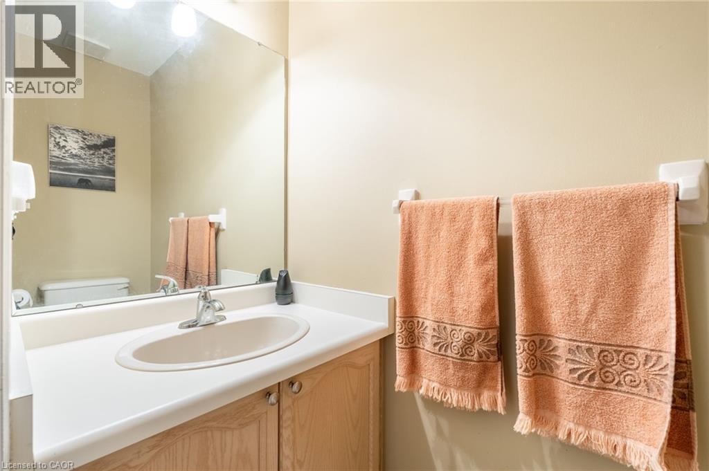 53 Myrtle Avenue, St. Catharines, Ontario L2M 5W2 - Photo 4 - 40813763