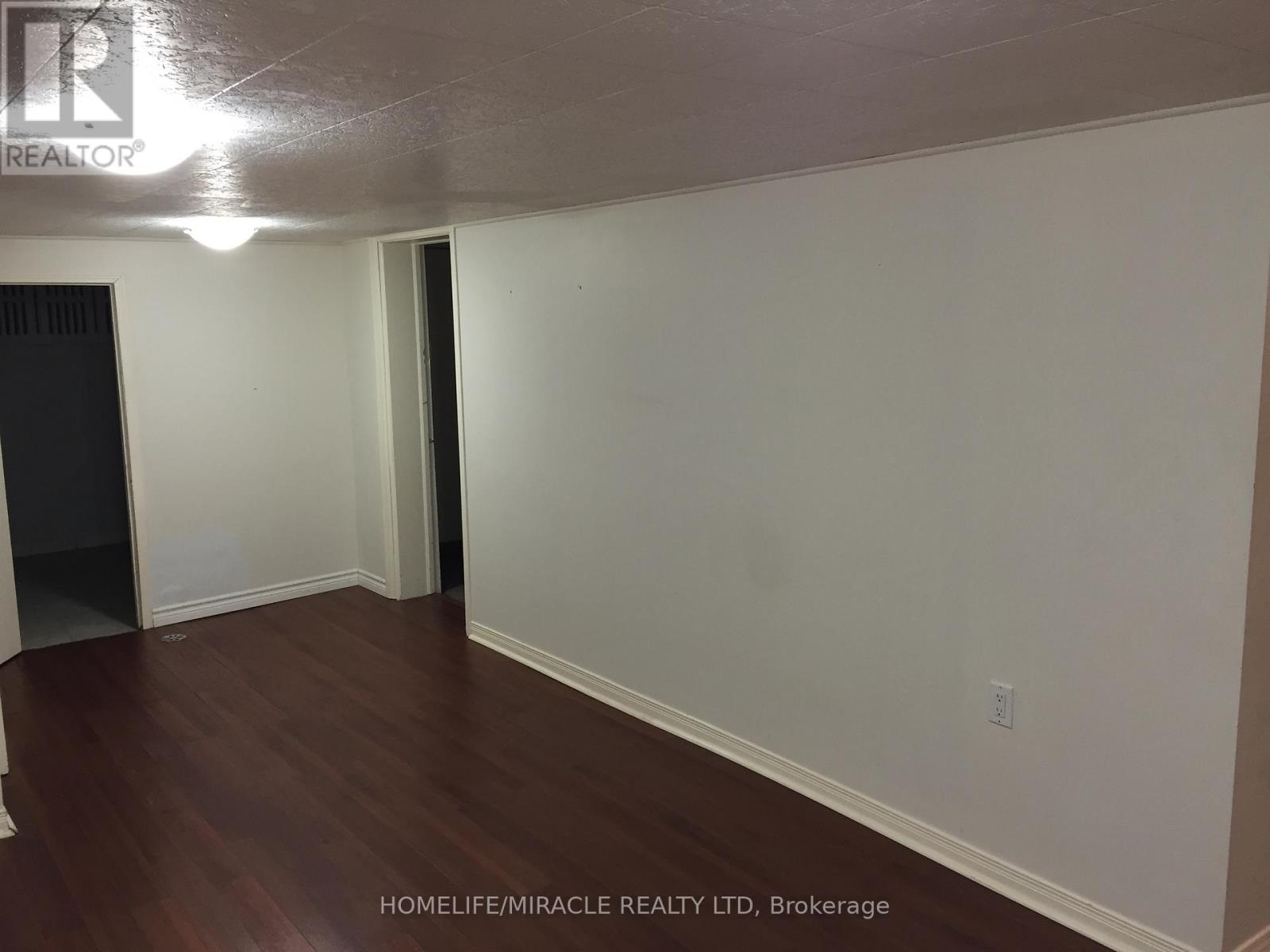 40 Thirty Seventh Street, Toronto, Ontario  M8W 3L6 - Photo 10 - W13476270