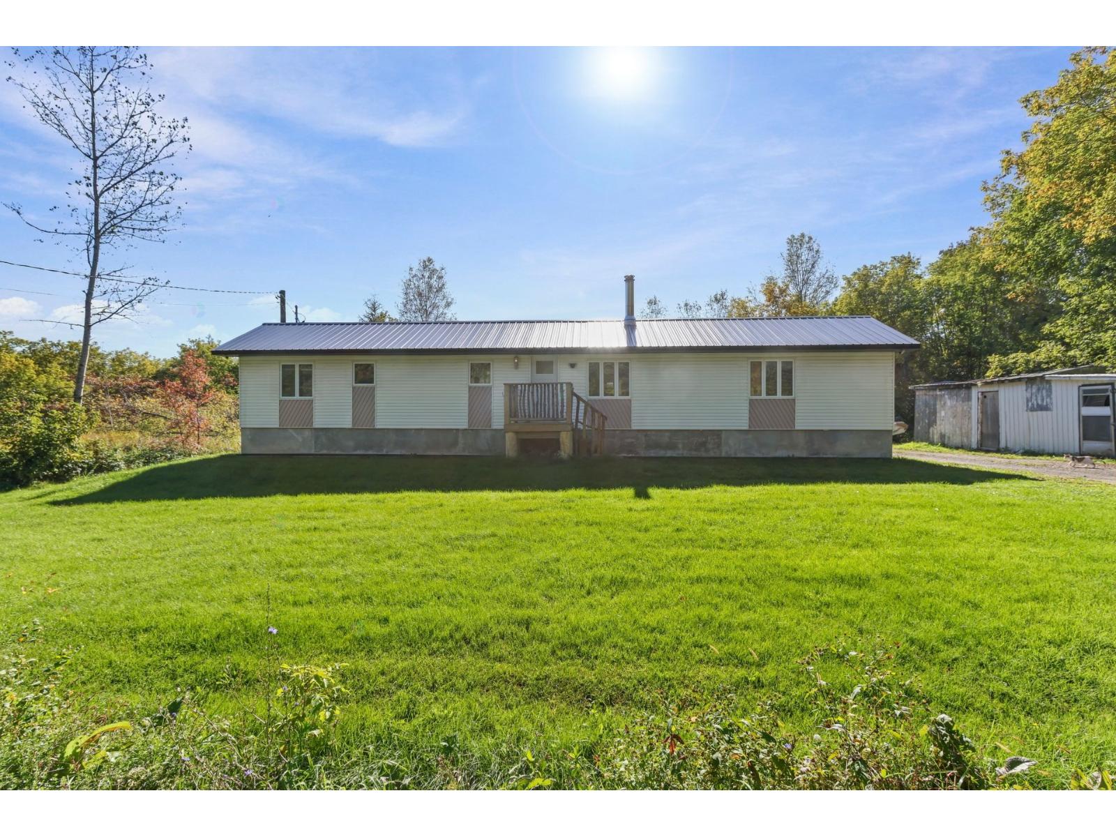 168 Rg St-Jean-Baptiste Saint-Chrysostome Quebec Canada J0S1R0