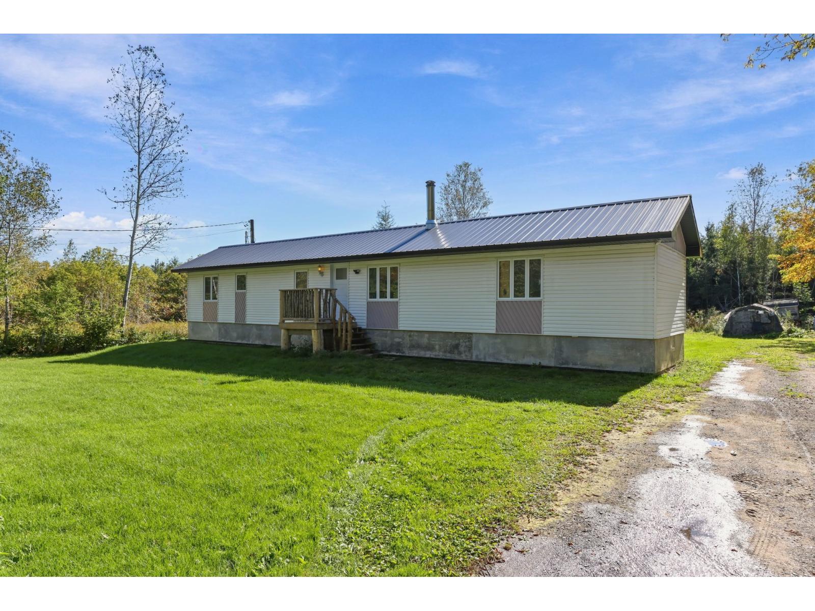 168 Rg St-Jean-Baptiste Saint-Chrysostome Quebec Canada J0S1R0 2