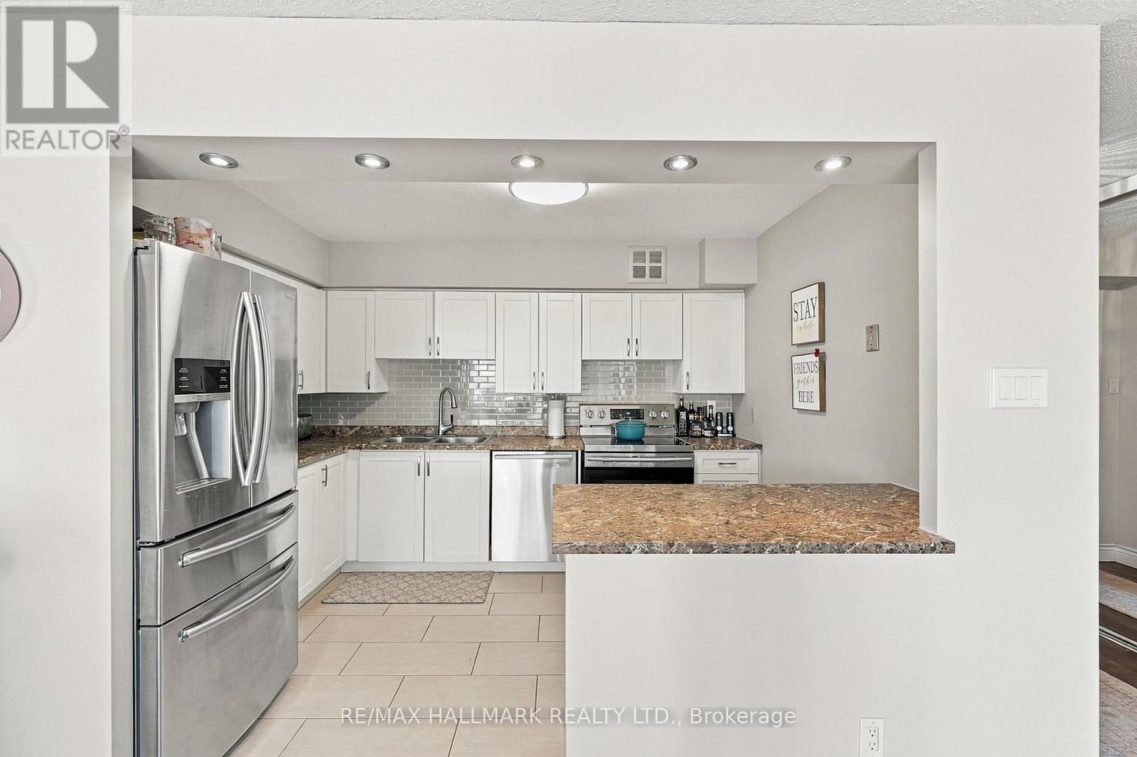 903 - 1485 LAKESHORE ROAD E, Mississauga, Ontario