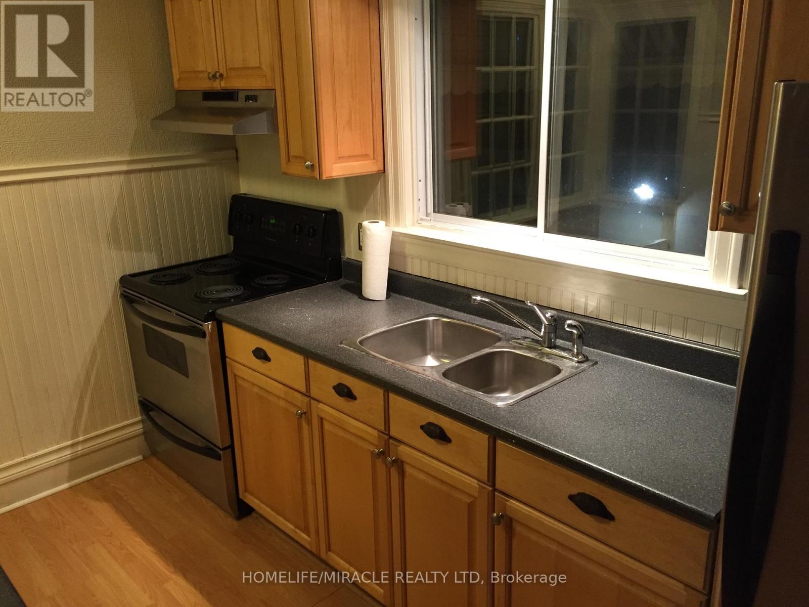 40 Thirty Seventh Street, Toronto, Ontario  M8W 3L6 - Photo 4 - W13476270