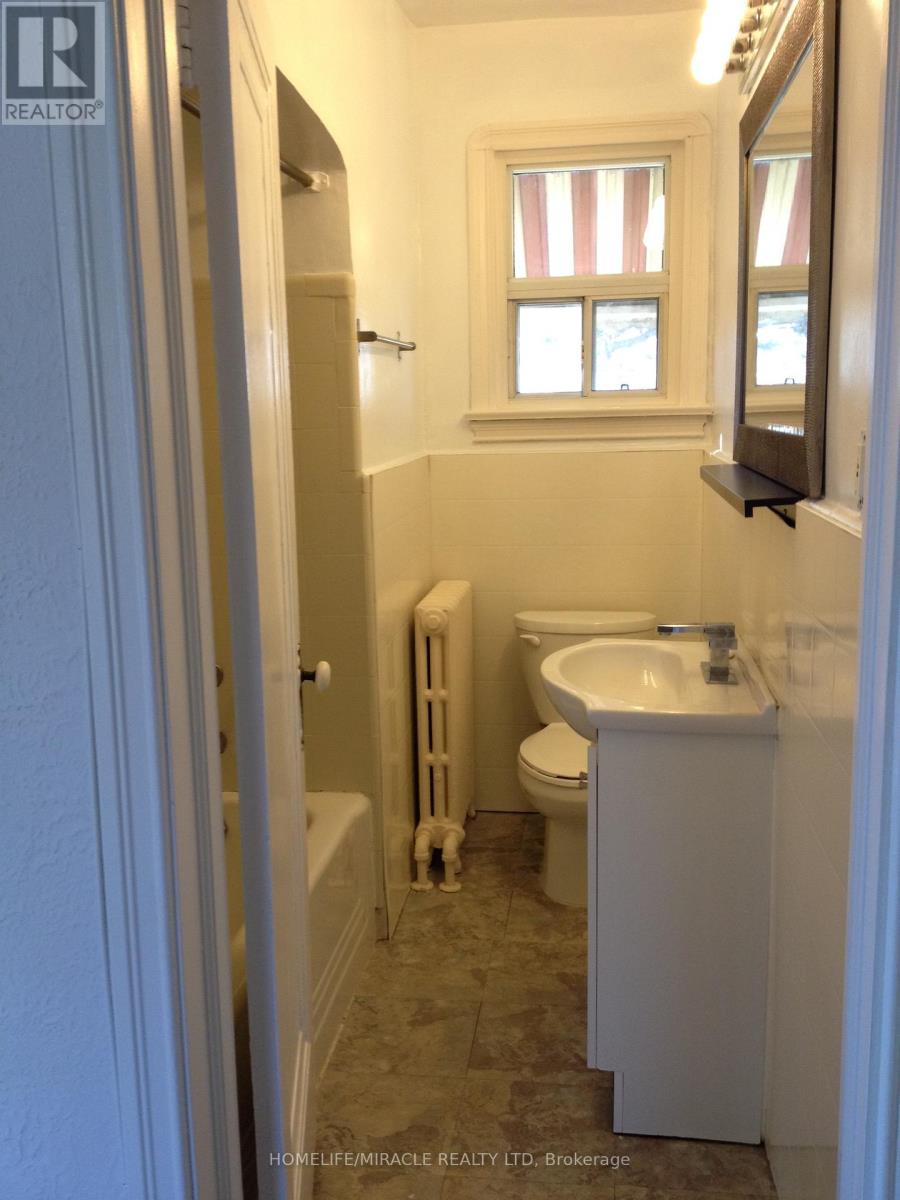 40 Thirty Seventh Street, Toronto, Ontario  M8W 3L6 - Photo 6 - W13476270