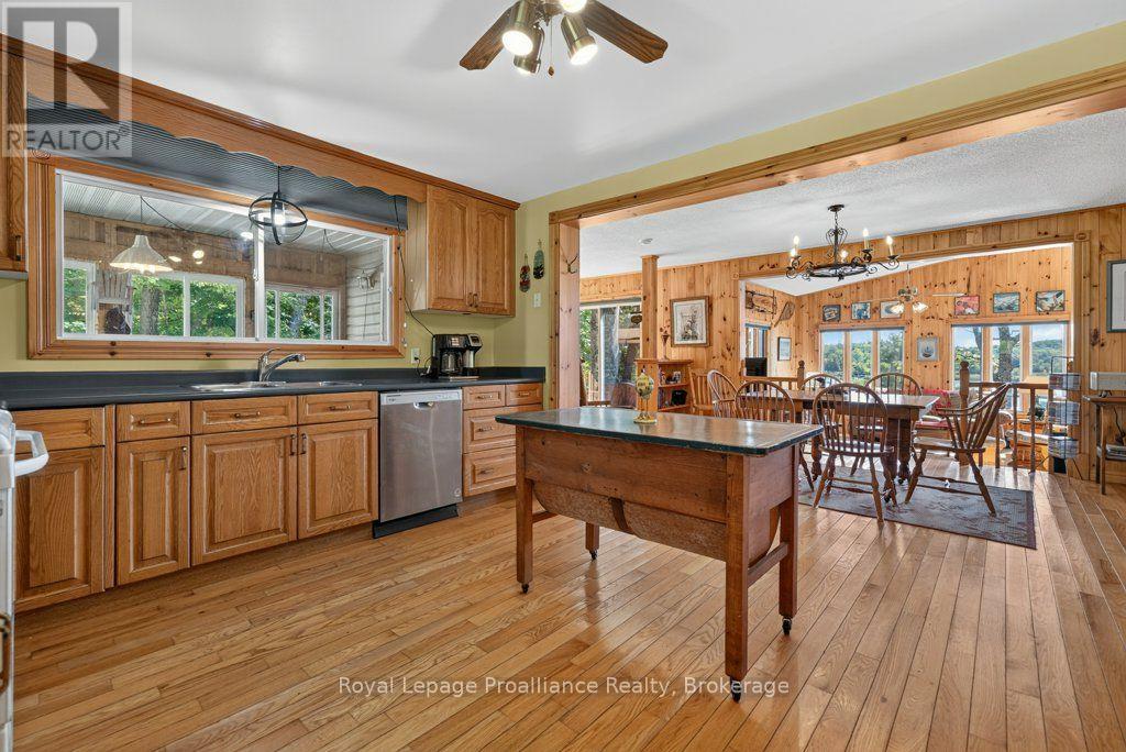1231 Chimney Point Lane, Central Frontenac, Ontario  K0H 1B0 - Photo 15 - X13835366