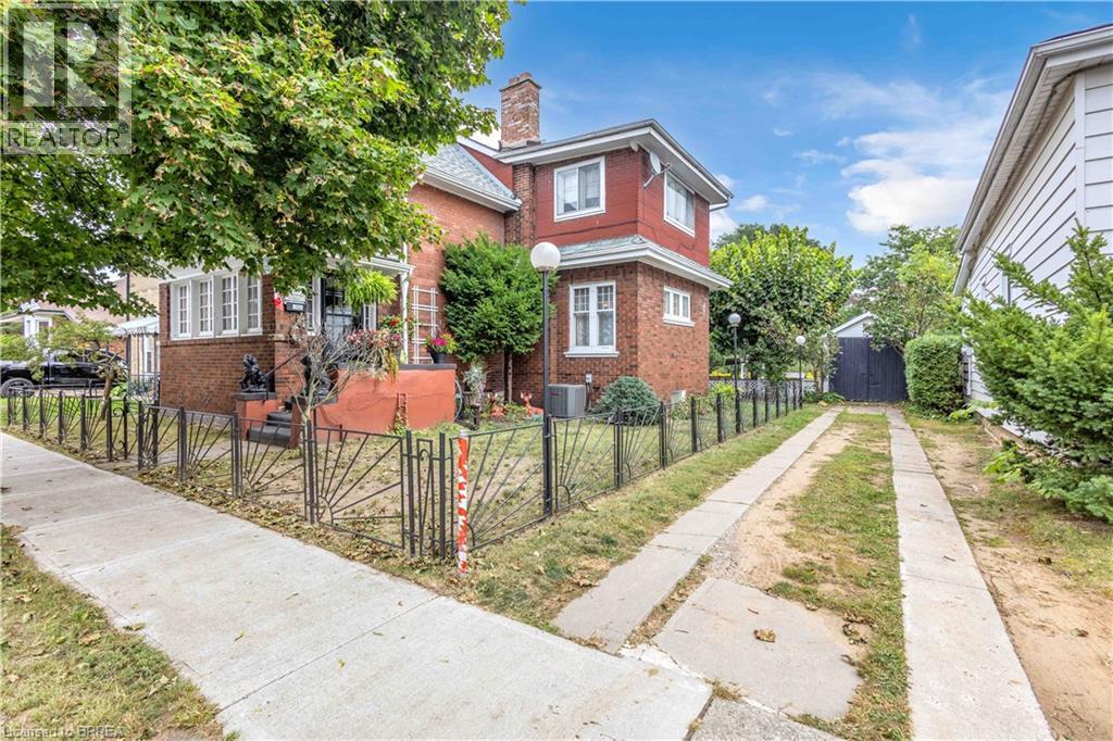 113 Sydenham Street, Brantford, Ontario  N3R 3Y7 - Photo 2 - 40865455