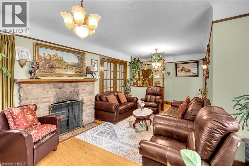 113 Sydenham Street, Brantford, Ontario  N3R 3Y7 - Photo 9 - 40865455