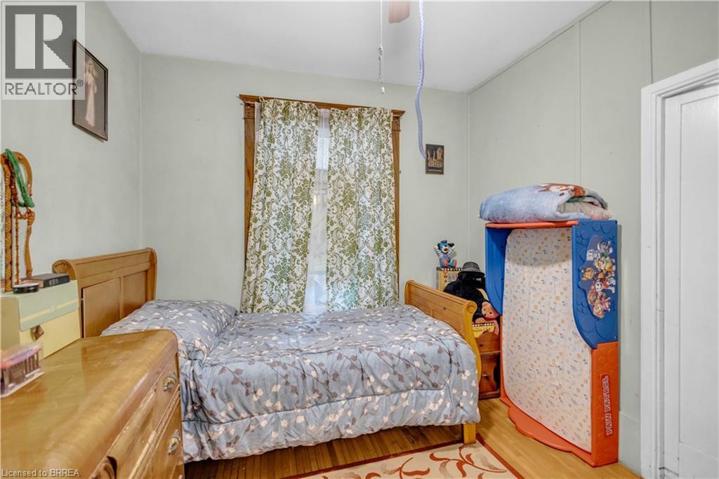 113 Sydenham Street, Brantford, Ontario  N3R 3Y7 - Photo 23 - 40865455