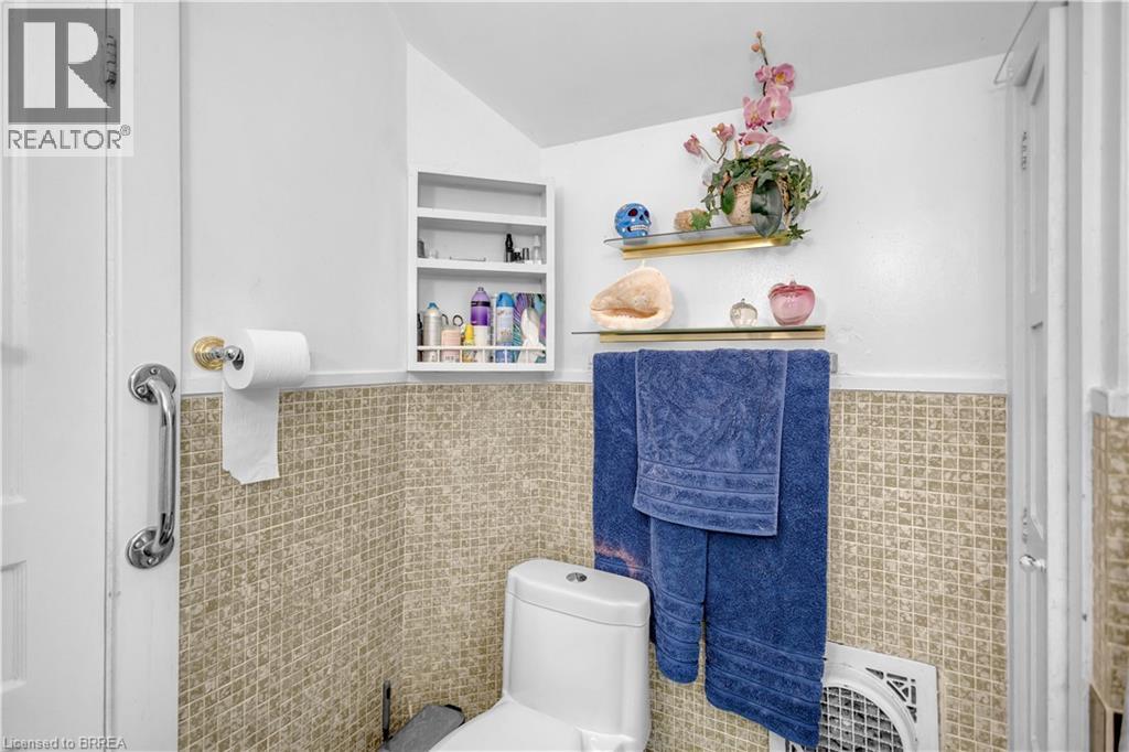 113 Sydenham Street, Brantford, Ontario  N3R 3Y7 - Photo 35 - 40865455