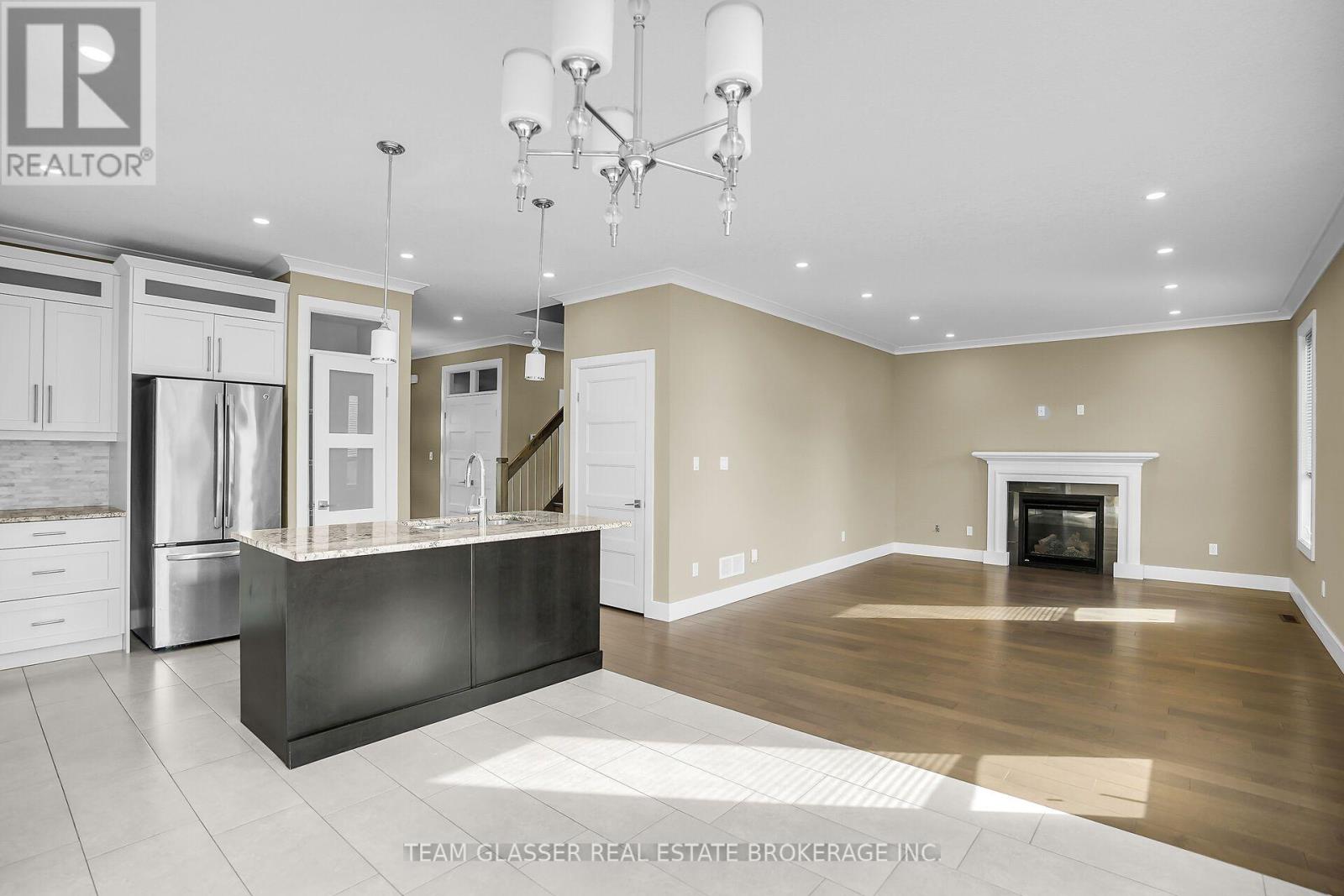 2407 Red Thorne Avenue, London South, Ontario  N6P 0E7 - Photo 14 - X13835262