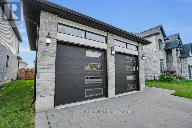 2407 Red Thorne Avenue, London South, Ontario  N6P 0E7 - Photo 2 - X13835262