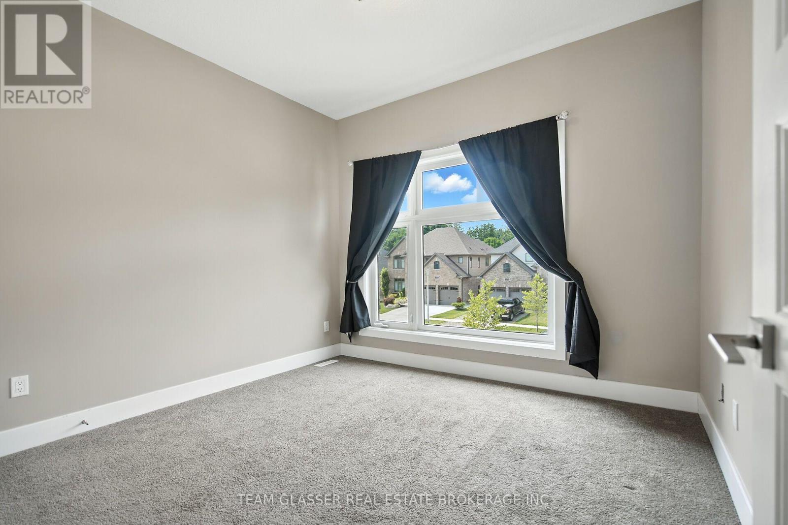 2407 Red Thorne Avenue, London South, Ontario  N6P 0E7 - Photo 26 - X13835262