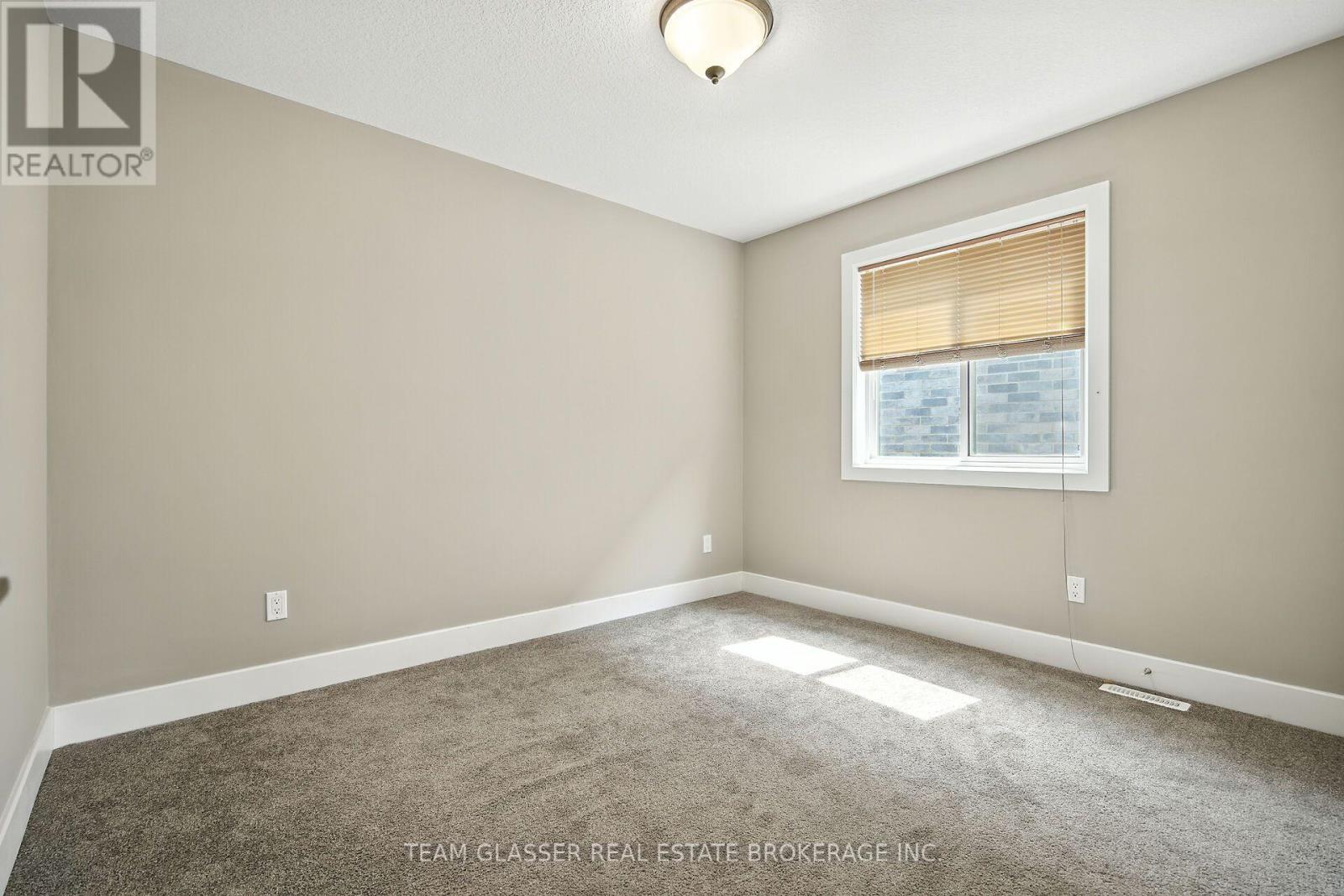 2407 Red Thorne Avenue, London South, Ontario  N6P 0E7 - Photo 29 - X13835262