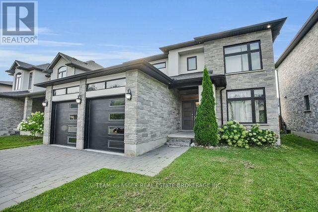 2407 Red Thorne Avenue, London South, Ontario  N6P 0E7 - Photo 3 - X13835262