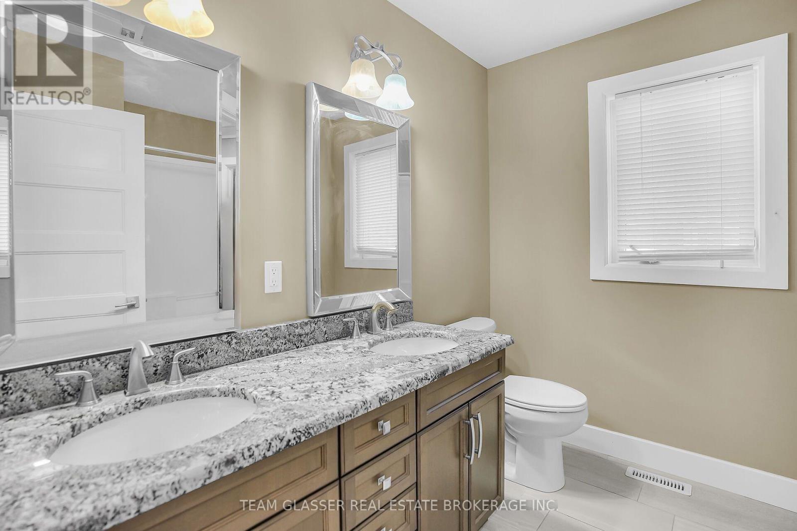 2407 Red Thorne Avenue, London South, Ontario  N6P 0E7 - Photo 30 - X13835262