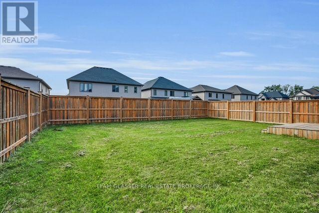 2407 Red Thorne Avenue, London South, Ontario  N6P 0E7 - Photo 38 - X13835262