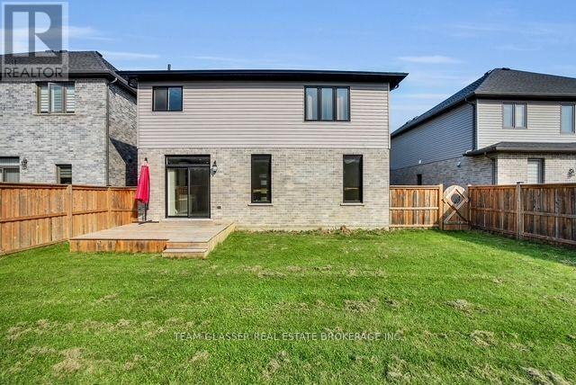 2407 Red Thorne Avenue, London South, Ontario  N6P 0E7 - Photo 40 - X13835262
