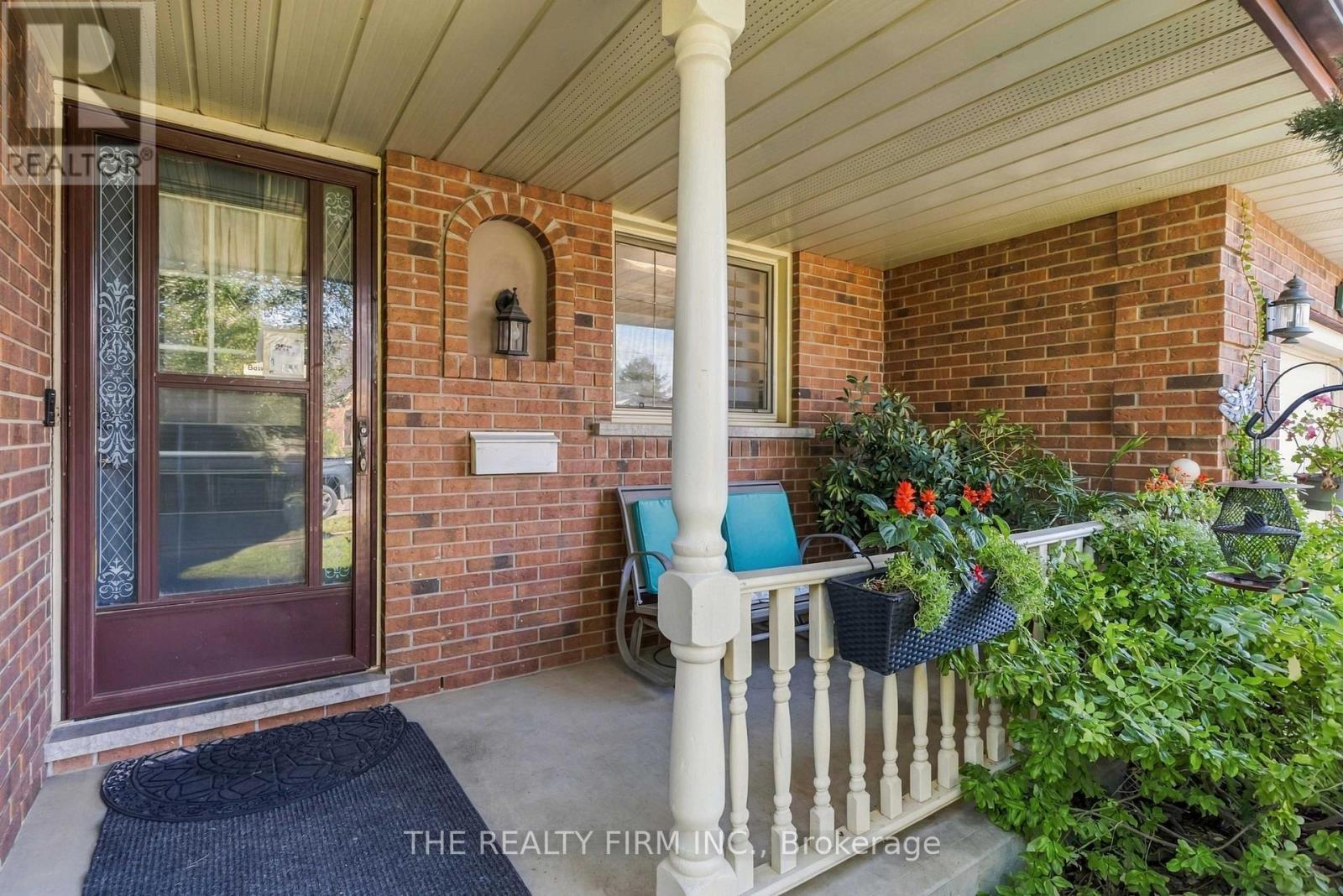1132 Iroquois Crescent, Woodstock, Ontario  N4T 1C3 - Photo 3 - X13835304