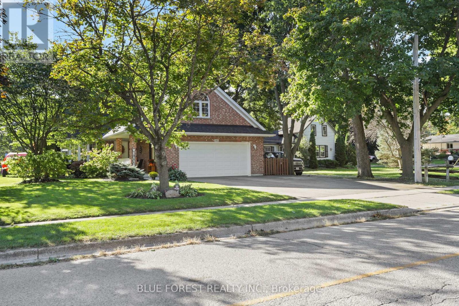 143 Water Street, Southwest Middlesex, Ontario  N0L 1M0 - Photo 2 - X13835360