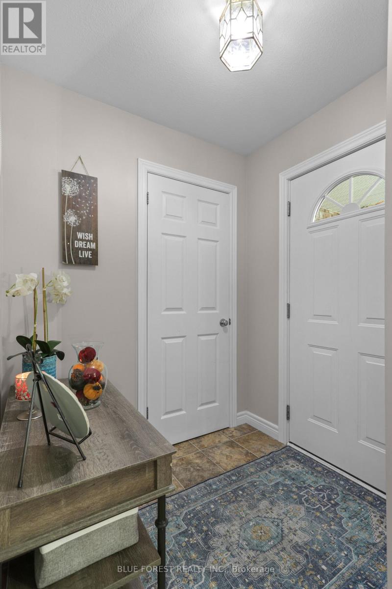 143 Water Street, Southwest Middlesex, Ontario  N0L 1M0 - Photo 8 - X13835360