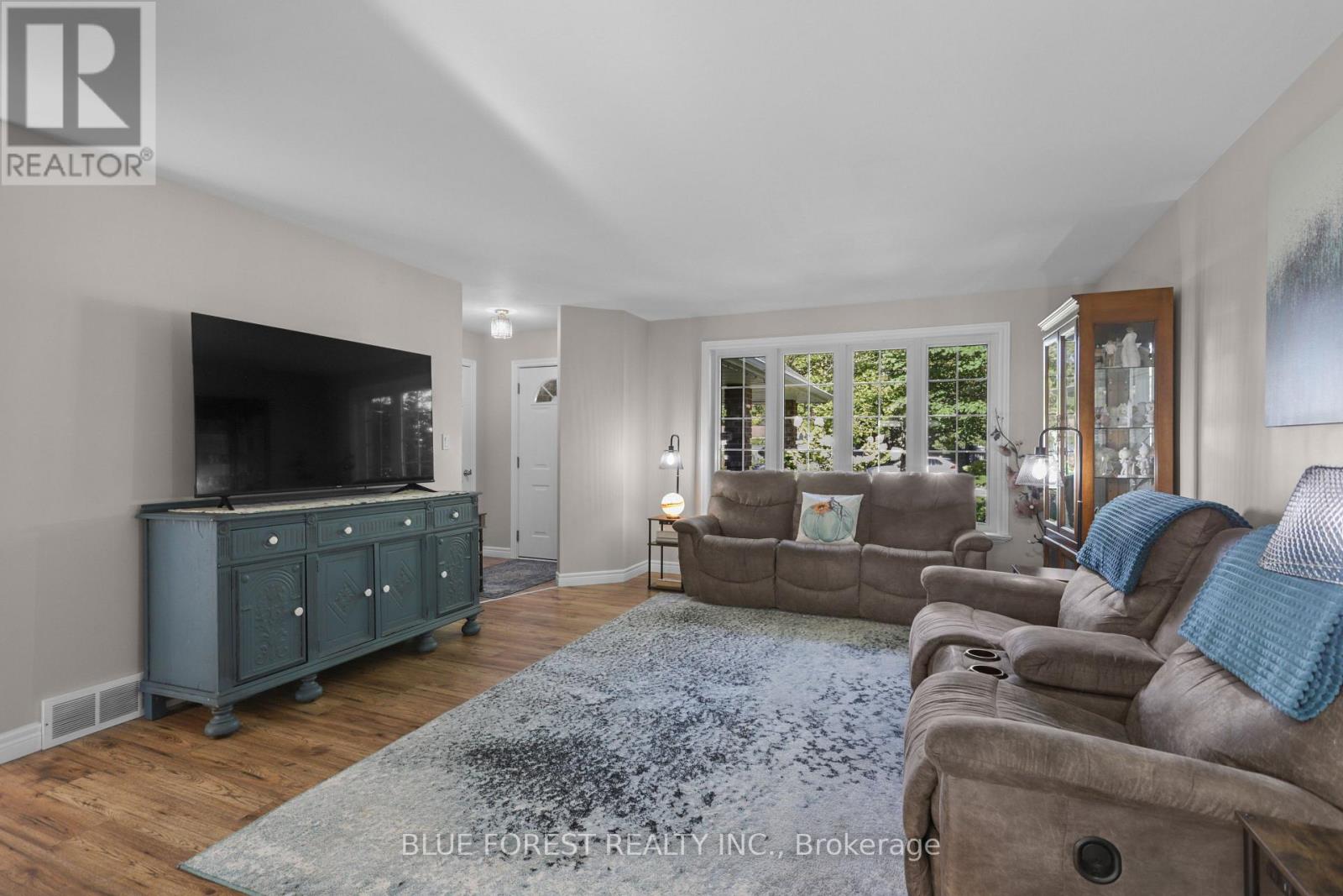 143 Water Street, Southwest Middlesex, Ontario  N0L 1M0 - Photo 9 - X13835360
