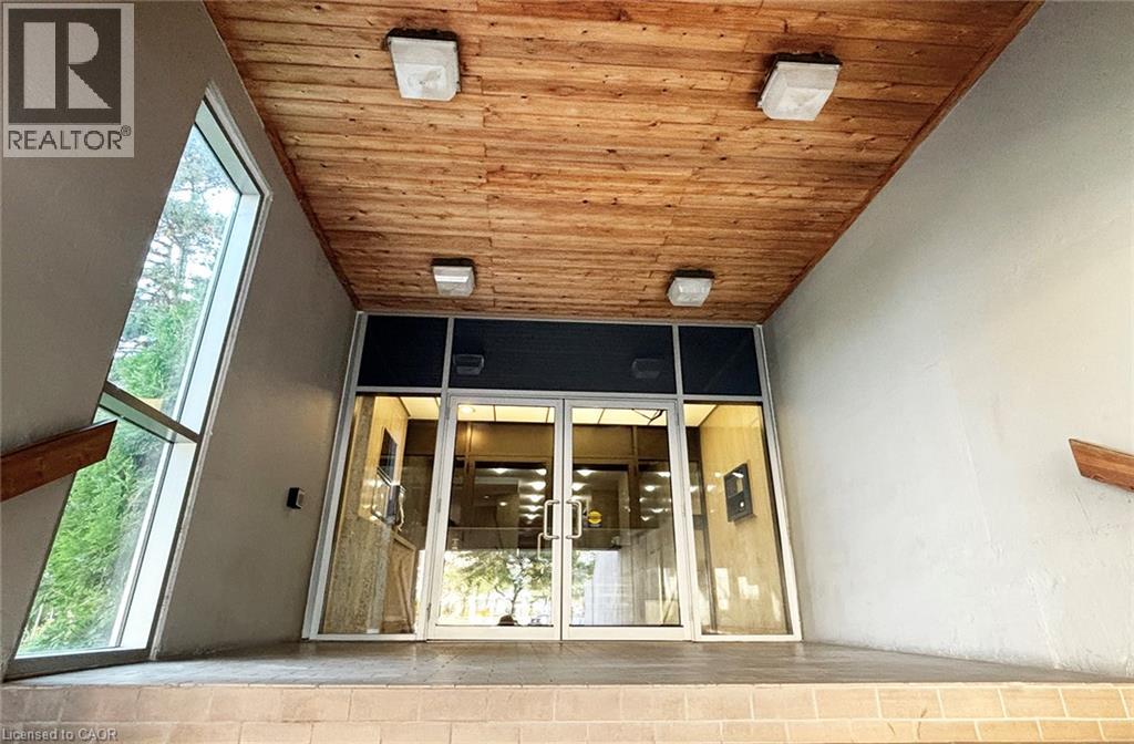 20 Speers Road Unit# 1004, Oakville, Ontario  L6K 3R5 - Photo 3 - 40852876