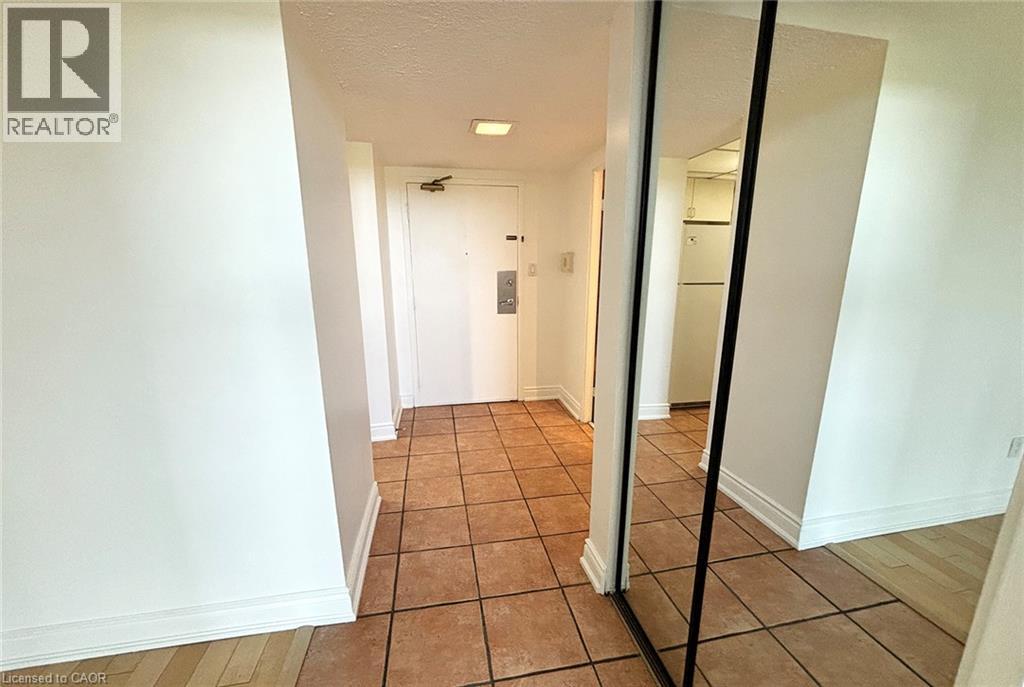 20 Speers Road Unit# 1004, Oakville, Ontario  L6K 3R5 - Photo 7 - 40852876