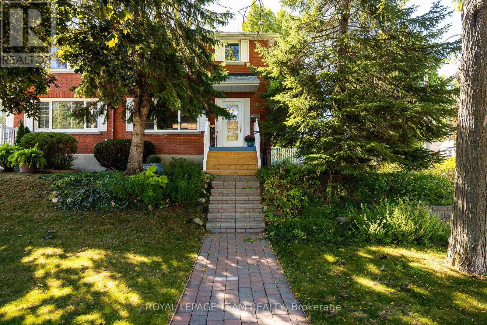 1050 APOLYDORE AVENUE, Ottawa, Ontario