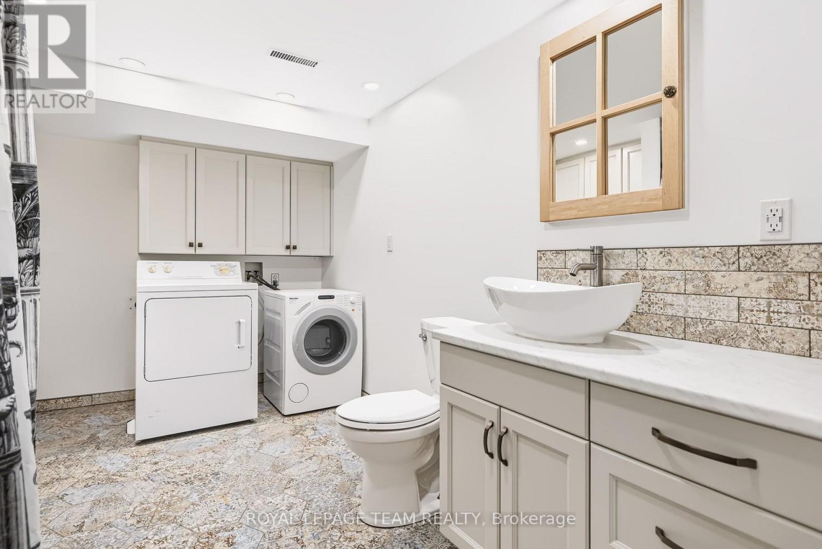 1050 Apolydore Avenue, Ottawa, Ontario  K1H 8A9 - Photo 40 - X13835242
