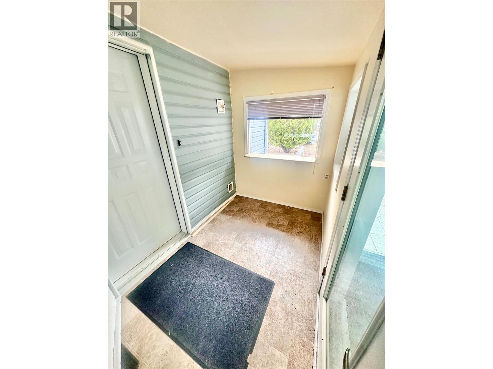1514 3a Highway Unit# 7, Keremeos, British Columbia  V0X 1N6 - Photo 6 - 10402022