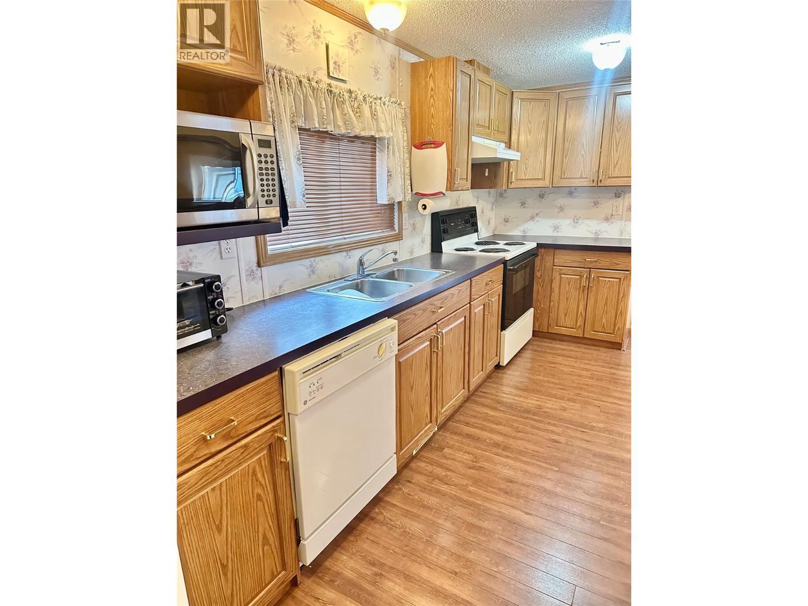 1514 3a Highway Unit# 7, Keremeos, British Columbia  V0X 1N6 - Photo 15 - 10402022
