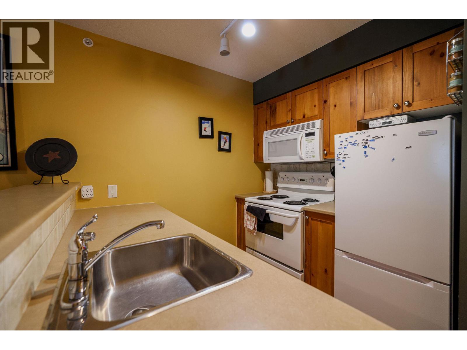 9812 Silver Star Road Unit# 305, Vernon, British Columbia  v1b 3Y9 - Photo 7 - 10402023