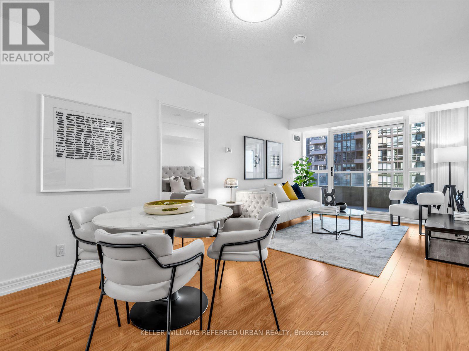 1807 - 23 HOLLYWOOD AVENUE, Toronto, Ontario