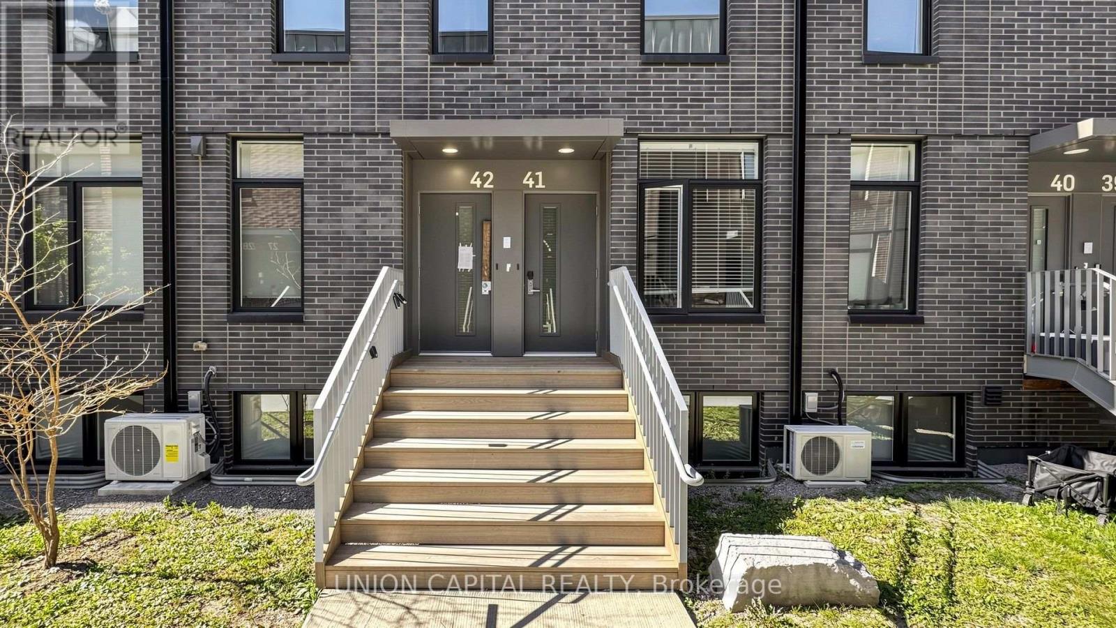 42 - 1740 Simcoe Street N, Oshawa, Ontario  L1G 0C3 - Photo 2 - E13835306