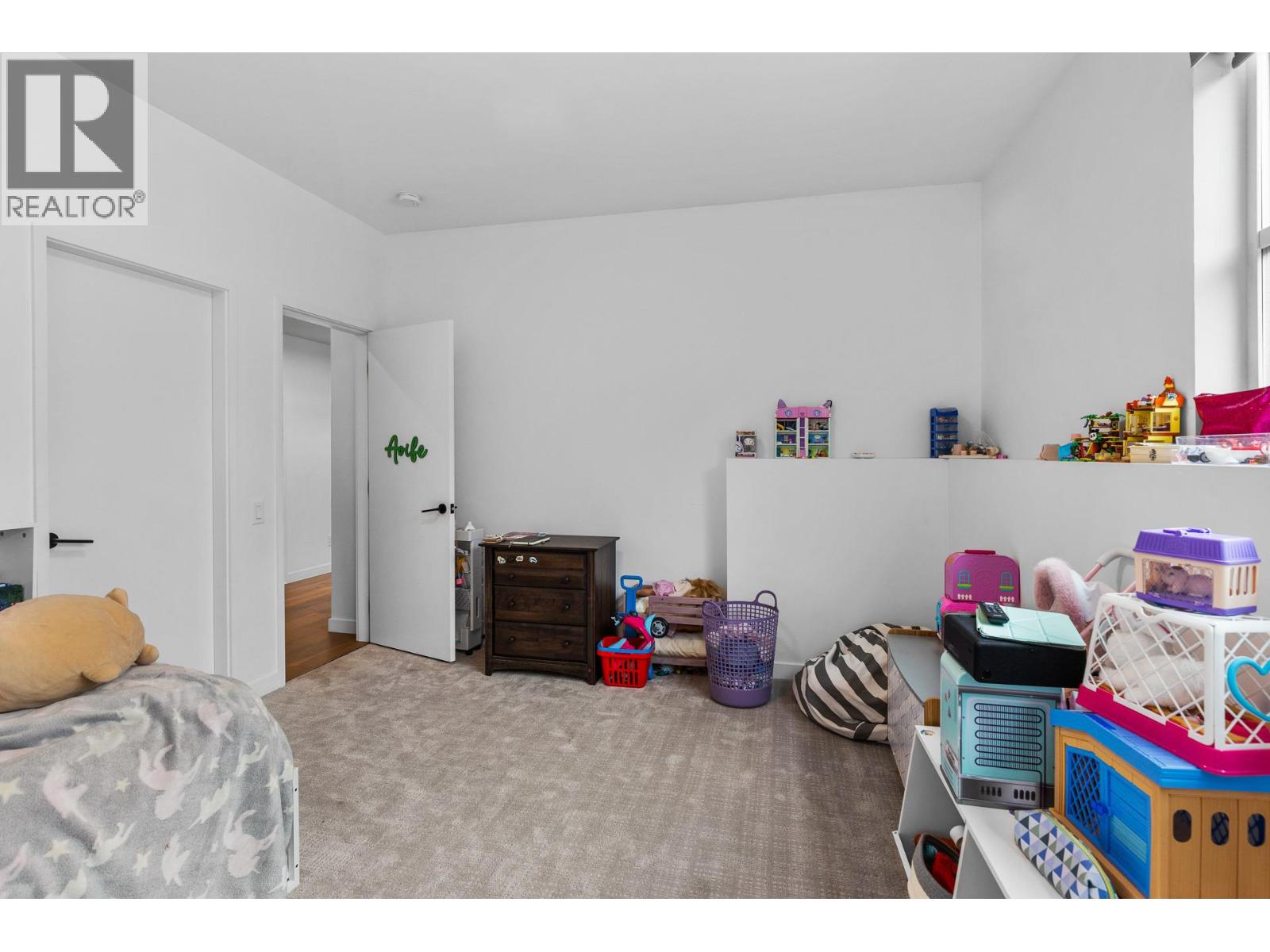 624 Bonjou Road, Kelowna, British Columbia  V1W 1M5 - Photo 36 - 10401859