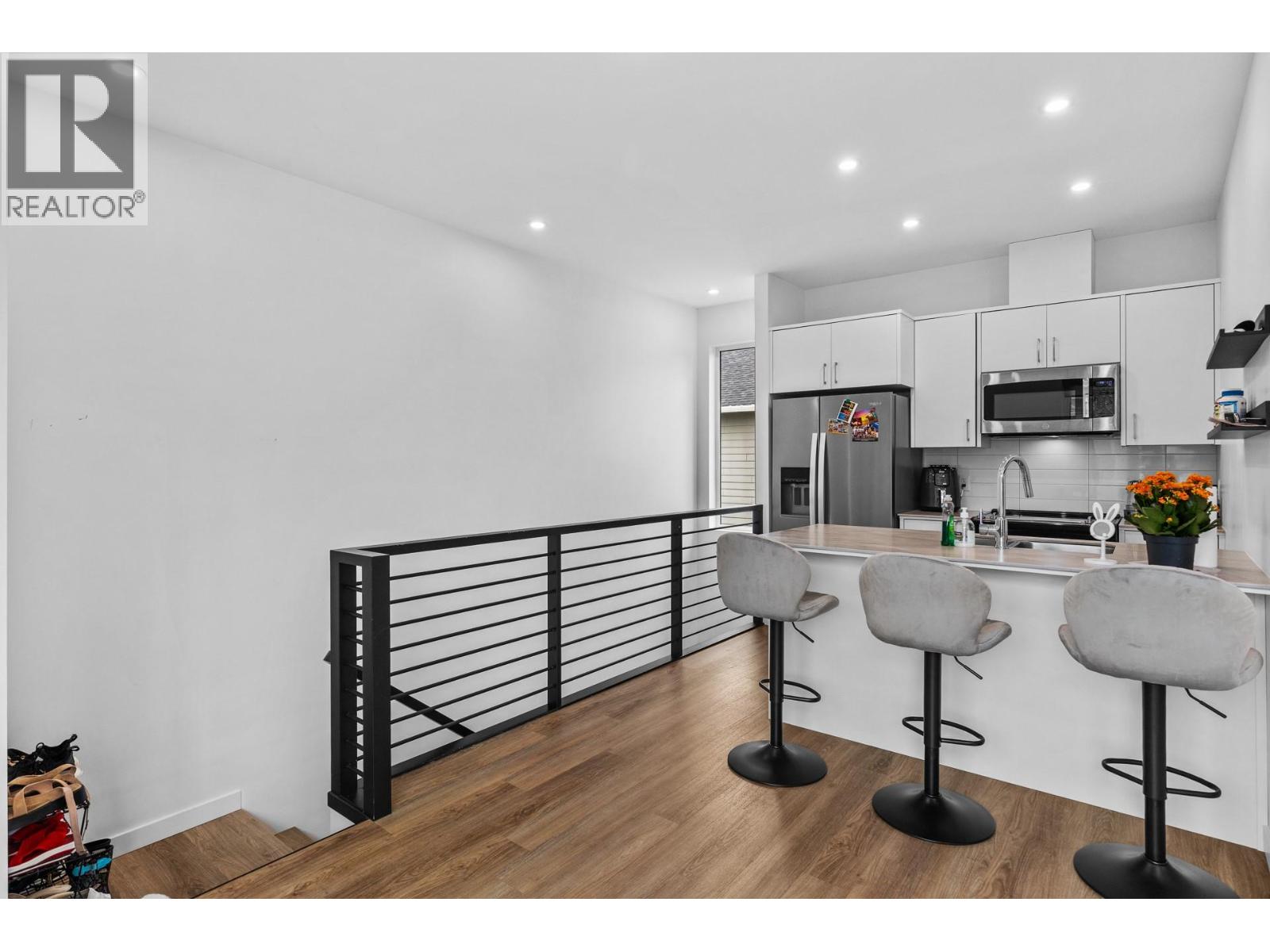 624 Bonjou Road, Kelowna, British Columbia  V1W 1M5 - Photo 38 - 10401859