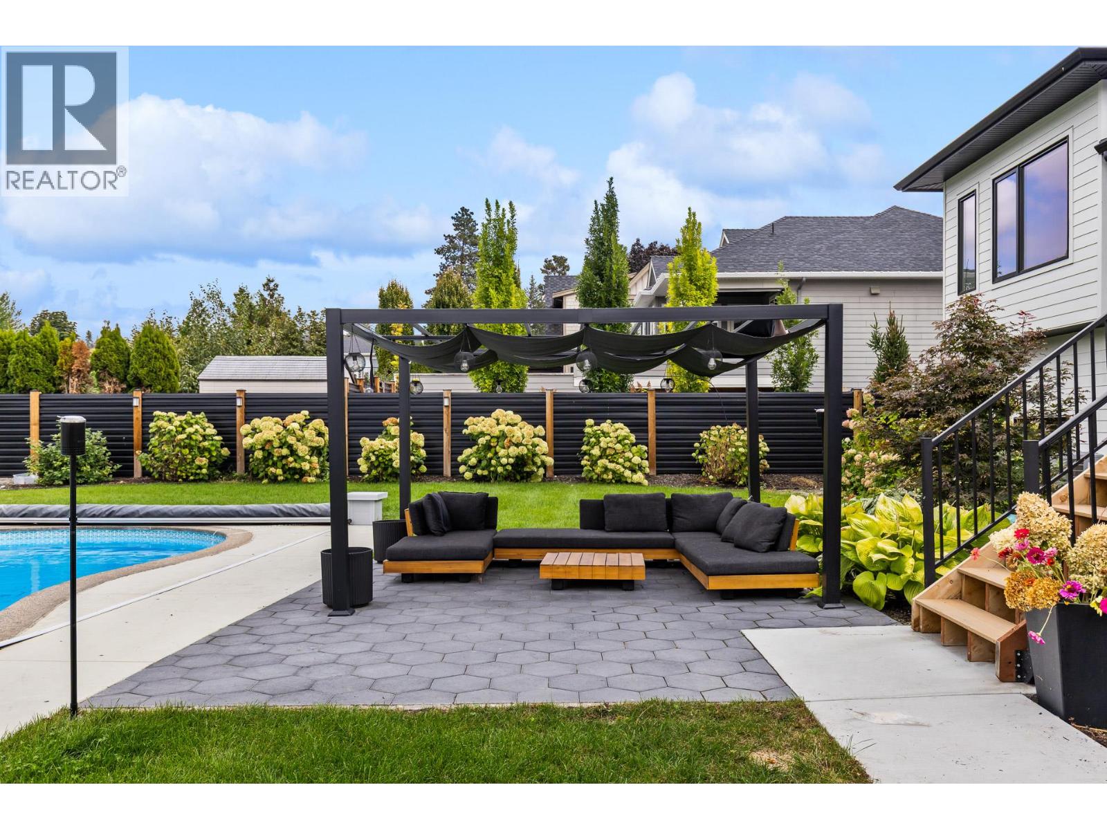 624 Bonjou Road, Kelowna, British Columbia  V1W 1M5 - Photo 51 - 10401859