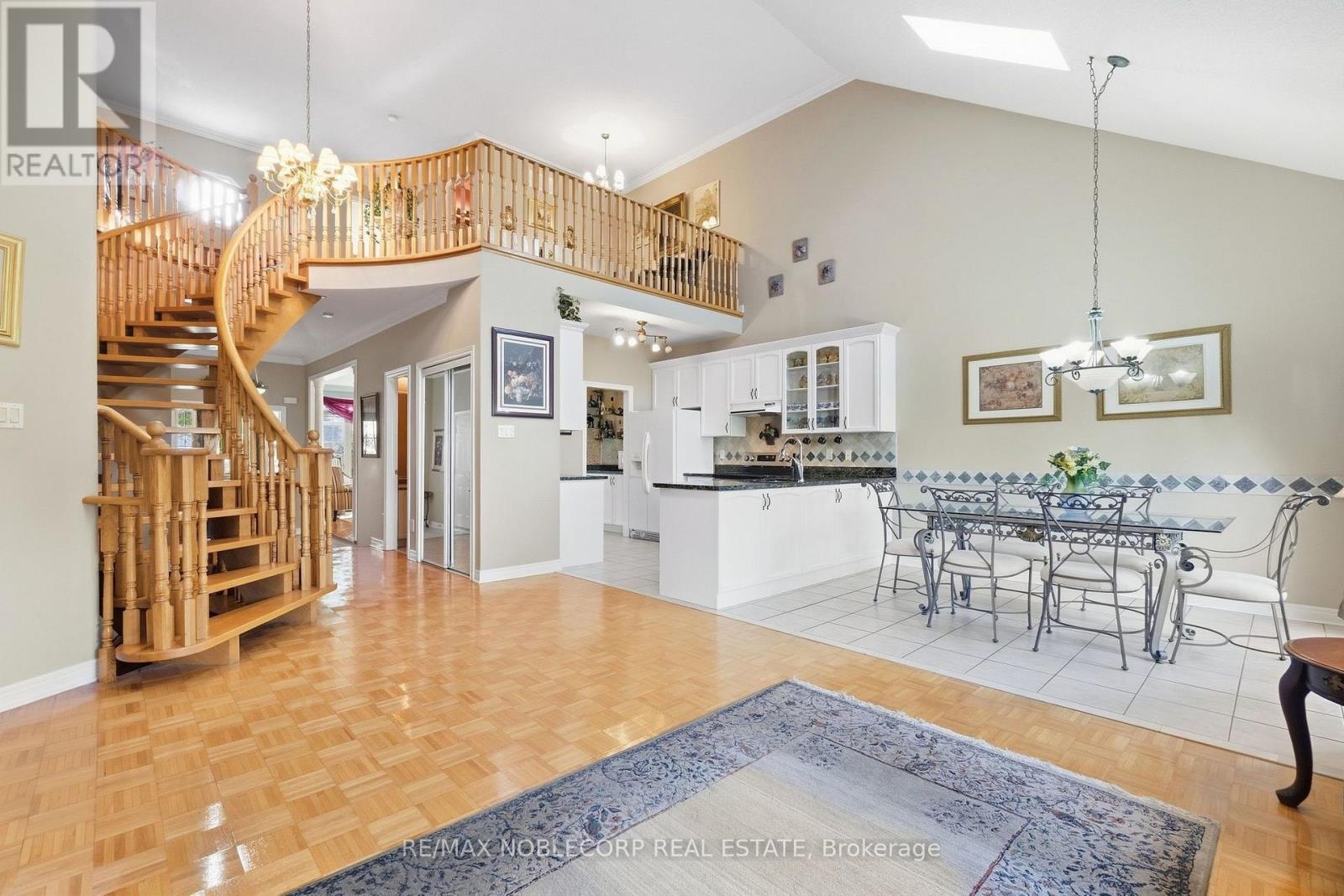 15 Woodland Trail Court, Vaughan, Ontario  L4L 9H9 - Photo 17 - N13835352