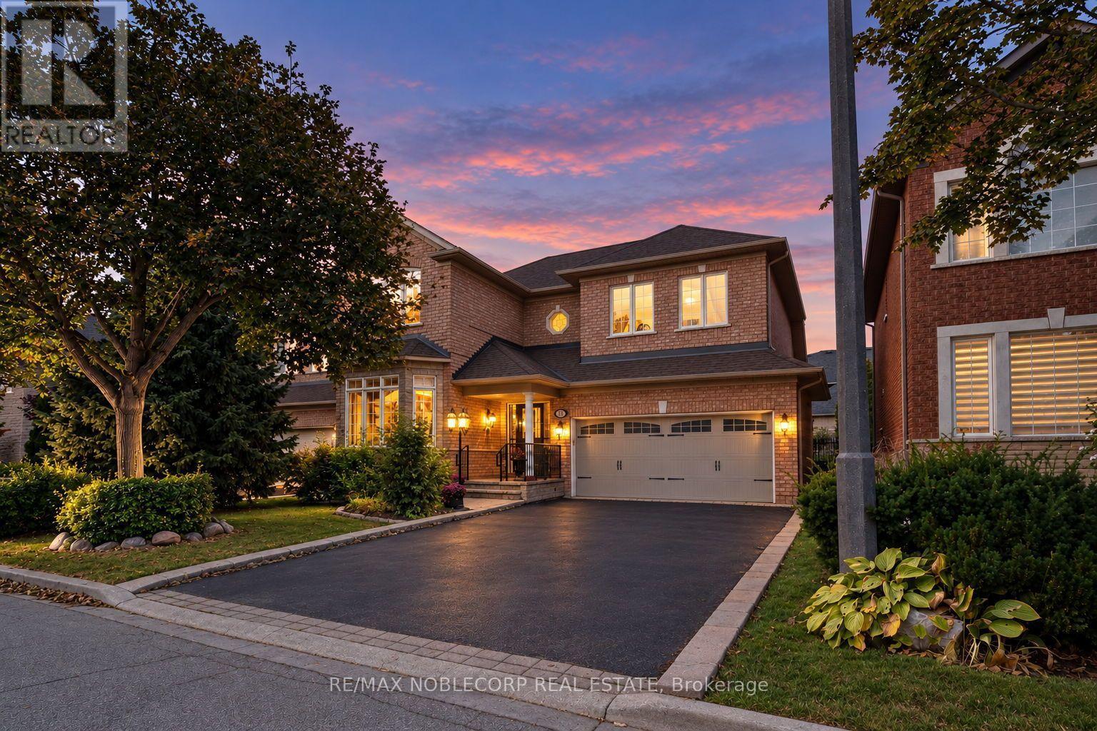 15 Woodland Trail Court, Vaughan, Ontario  L4L 9H9 - Photo 2 - N13835352