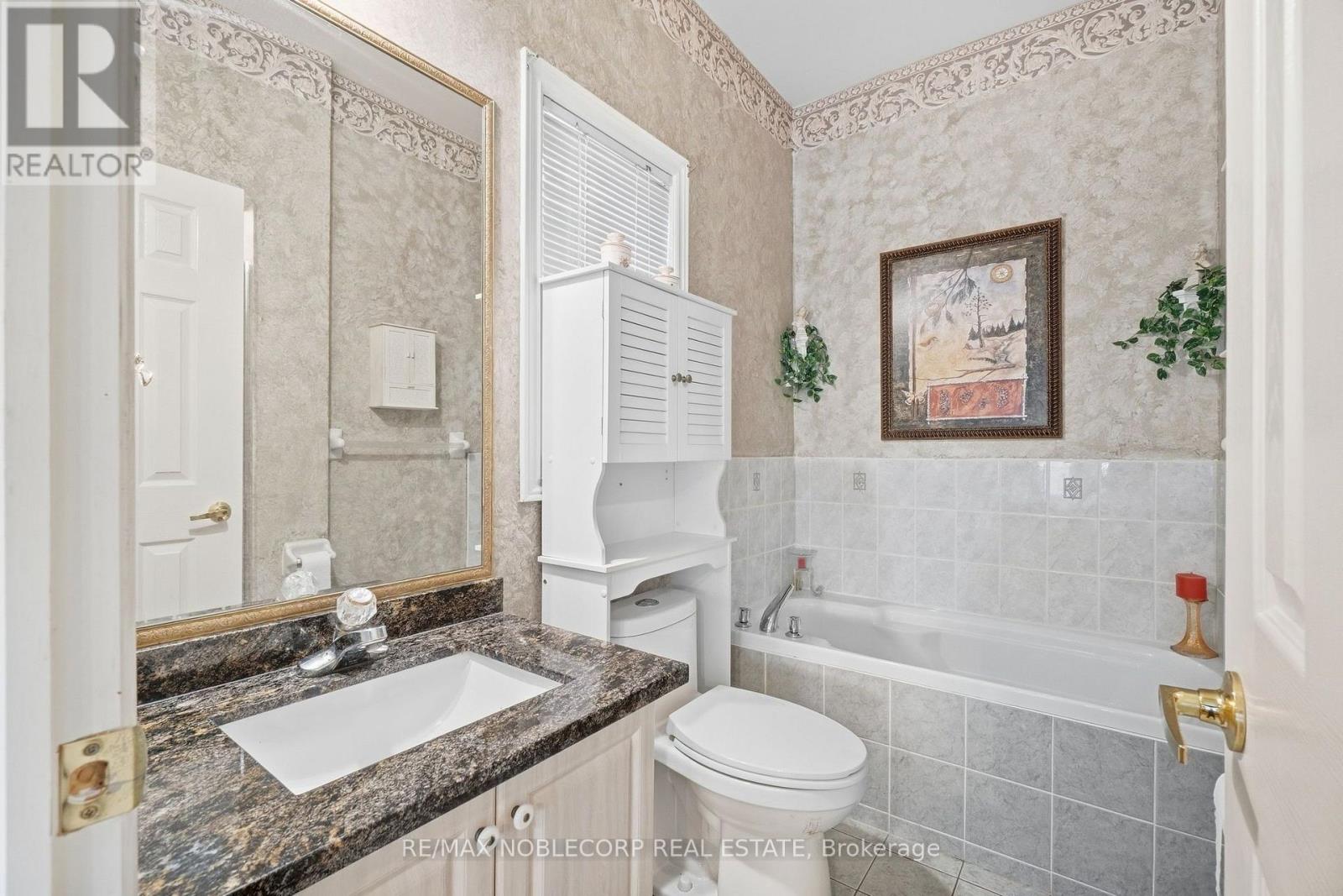 15 Woodland Trail Court, Vaughan, Ontario  L4L 9H9 - Photo 22 - N13835352