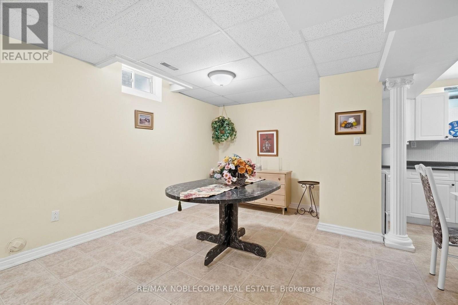 15 Woodland Trail Court, Vaughan, Ontario  L4L 9H9 - Photo 34 - N13835352