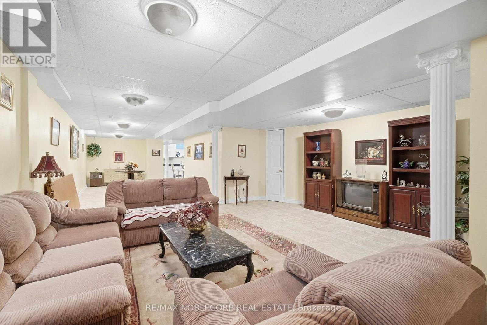 15 Woodland Trail Court, Vaughan, Ontario  L4L 9H9 - Photo 37 - N13835352