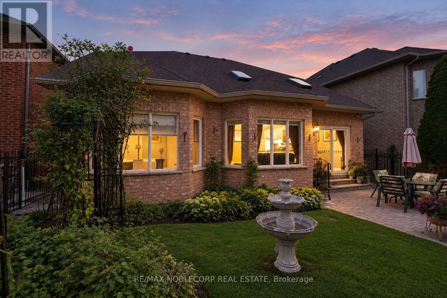 15 Woodland Trail Court, Vaughan, Ontario  L4L 9H9 - Photo 40 - N13835352