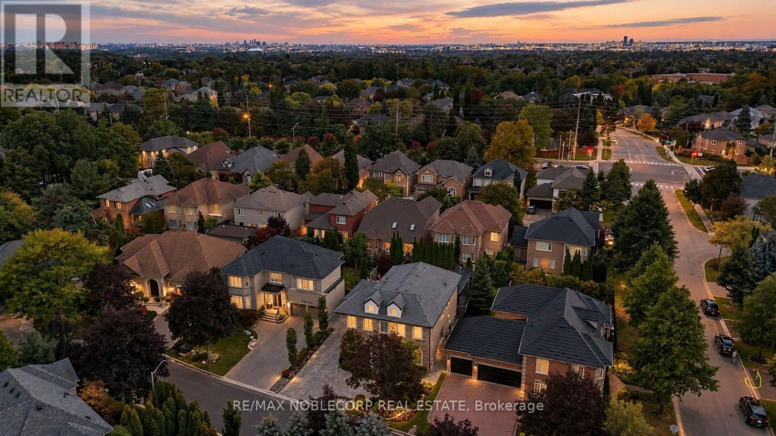 15 Woodland Trail Court, Vaughan, Ontario  L4L 9H9 - Photo 45 - N13835352