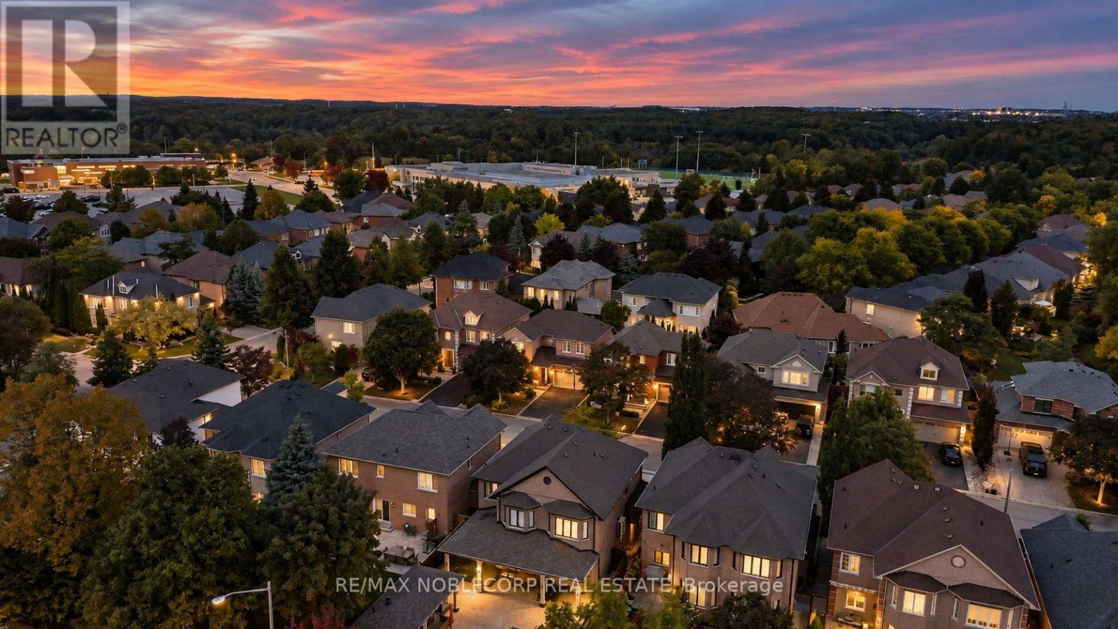 15 Woodland Trail Court, Vaughan, Ontario  L4L 9H9 - Photo 47 - N13835352