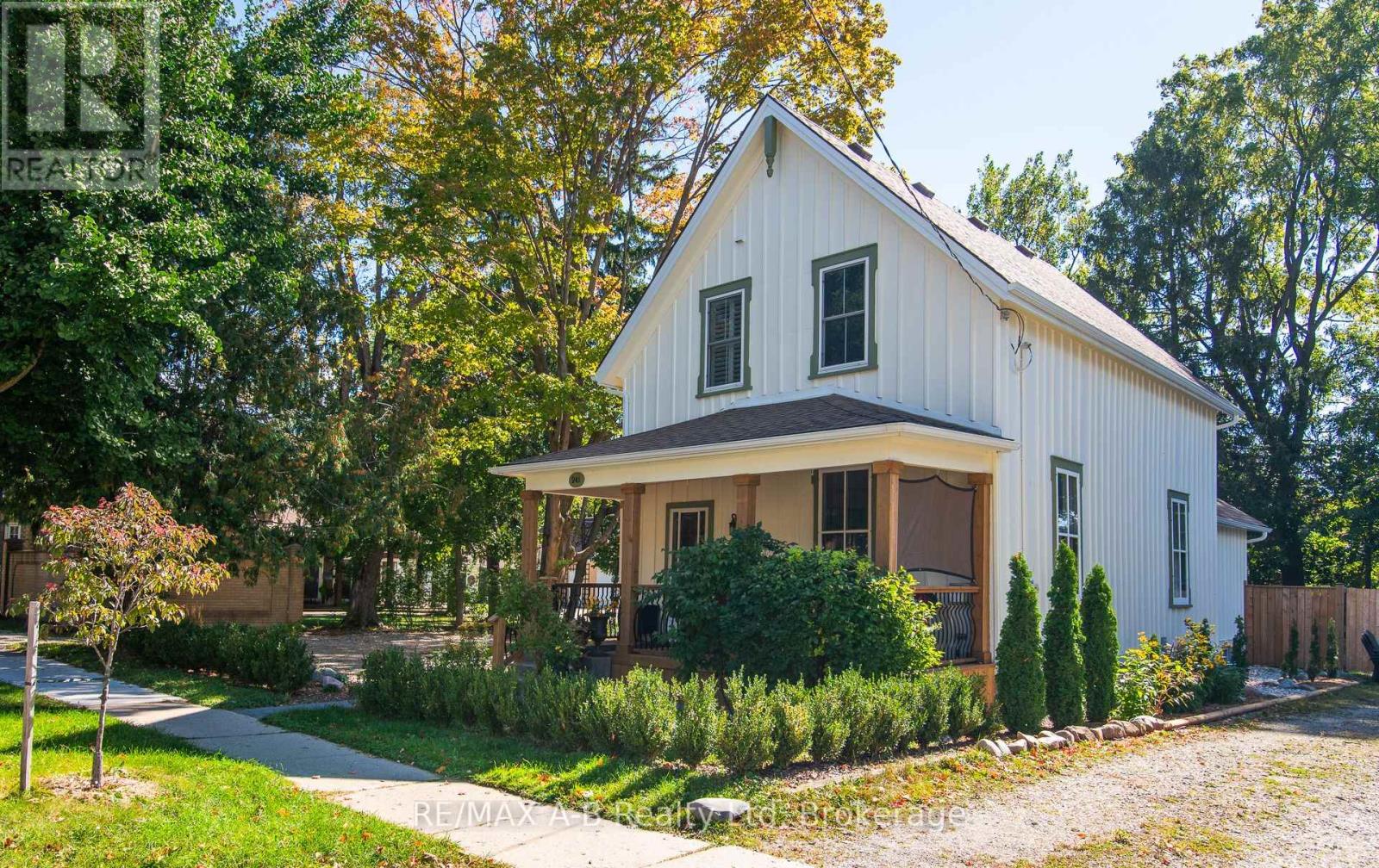 241 Mornington Street, Stratford, Ontario N5A 5G4 - Photo 1 - X13835264