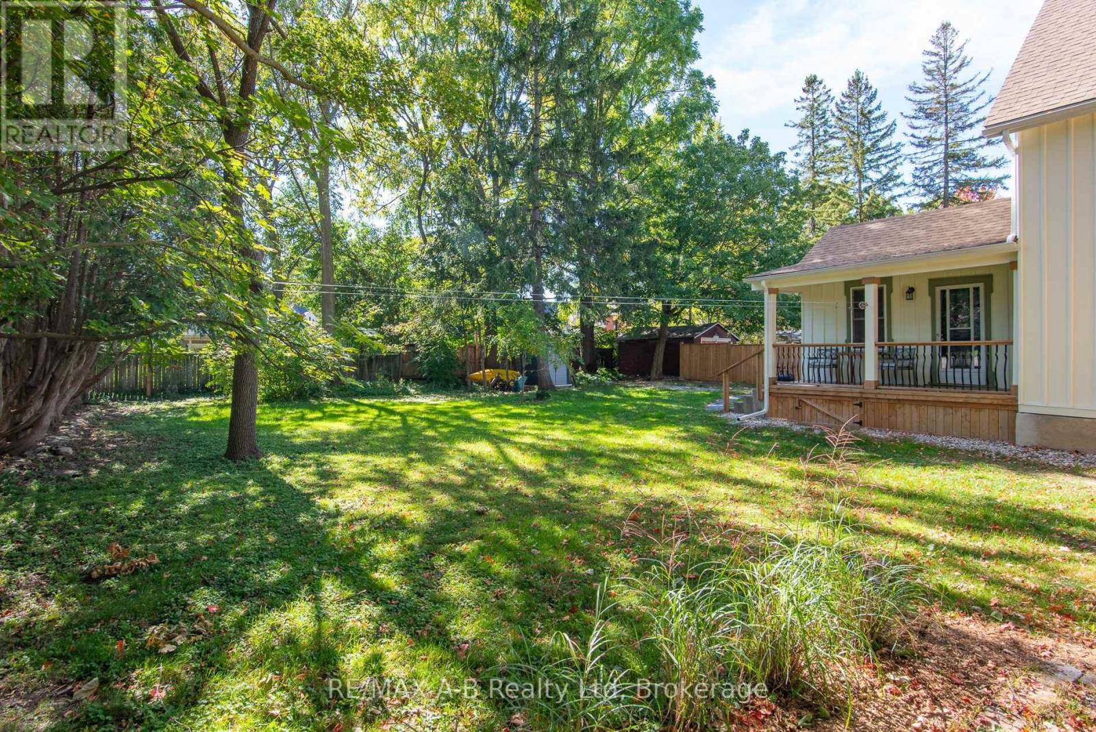 241 Mornington Street, Stratford, Ontario N5A 5G4 - Photo 10 - X13835264