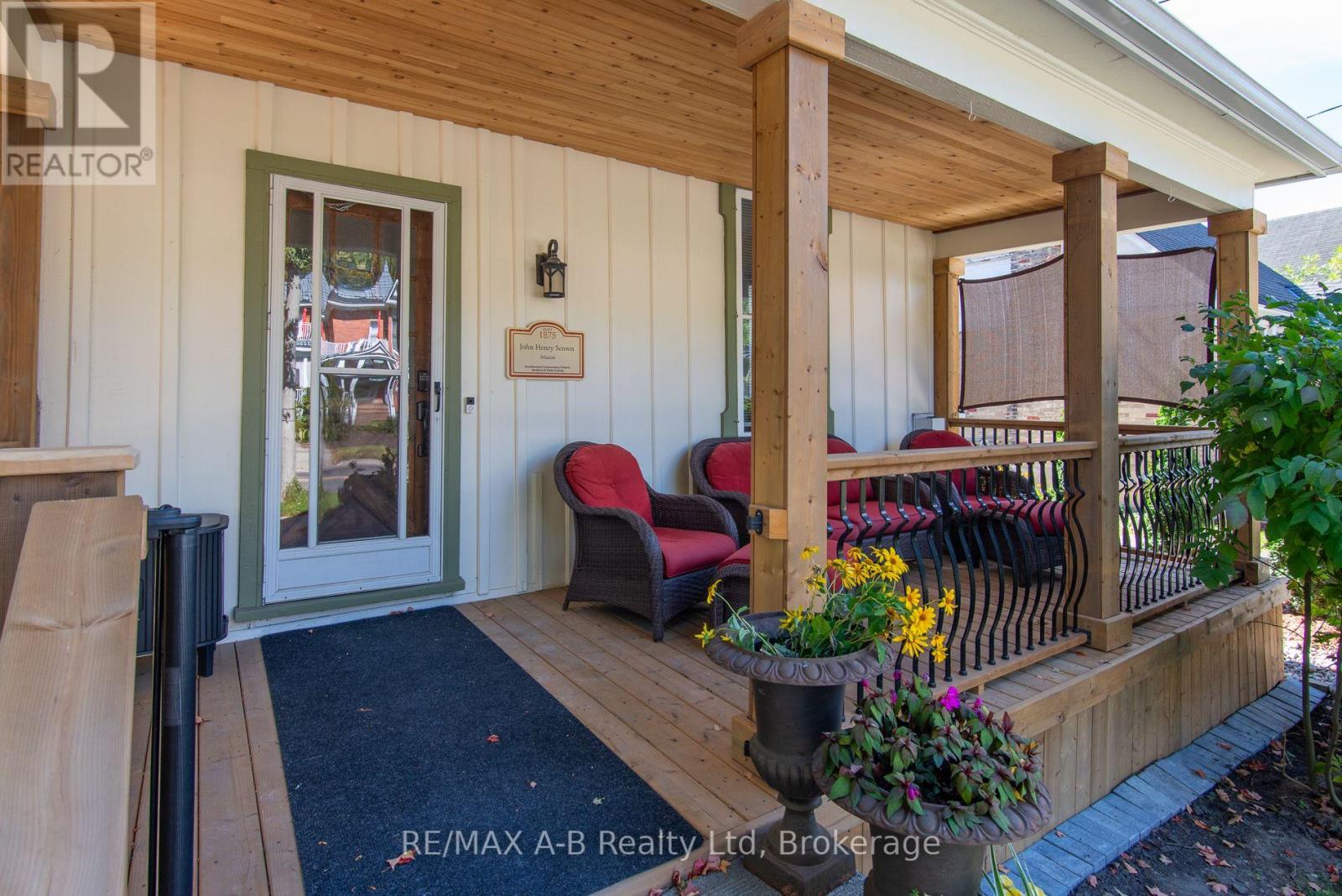 241 Mornington Street, Stratford, Ontario N5A 5G4 - Photo 5 - X13835264