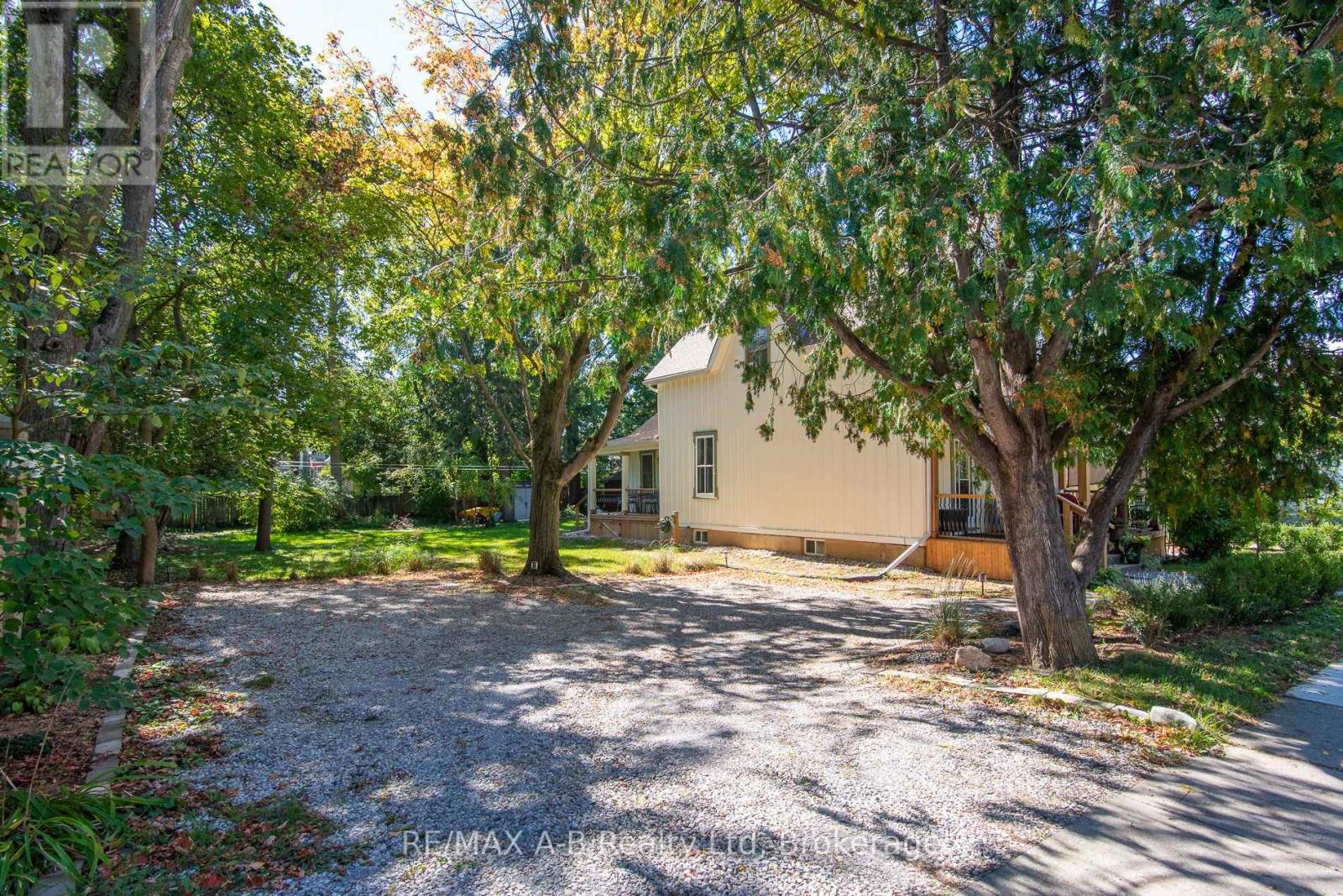 241 Mornington Street, Stratford, Ontario N5A 5G4 - Photo 8 - X13835264