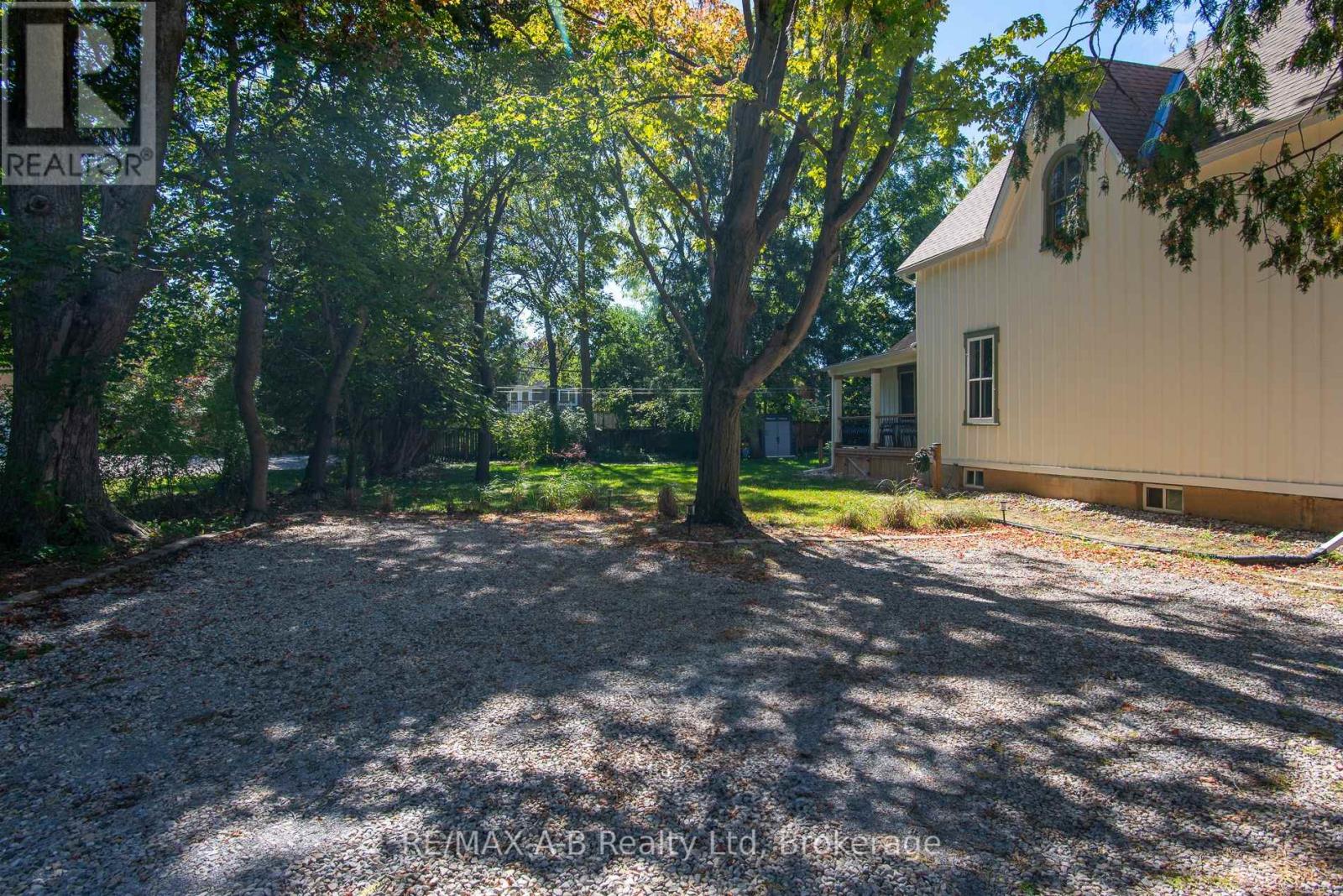 241 Mornington Street, Stratford, Ontario N5A 5G4 - Photo 9 - X13835264